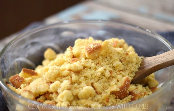 Chorizo Cornbread Stuffing mix | COPYRIGHT © 2017 COOKING WITH CURLS