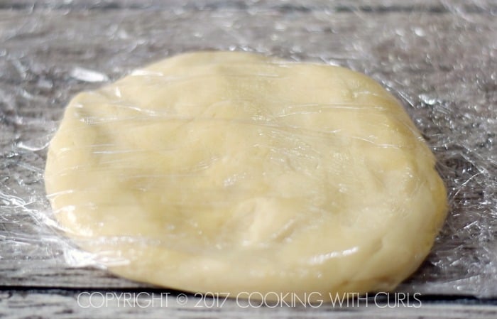 Pie Crust wrap | COPYRIGHT © 2017 COOKING WITH CURLS