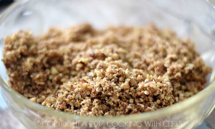 Cinnamon pecan topping mix COPYRIGHT © 2017 COOKING WITH CURLS