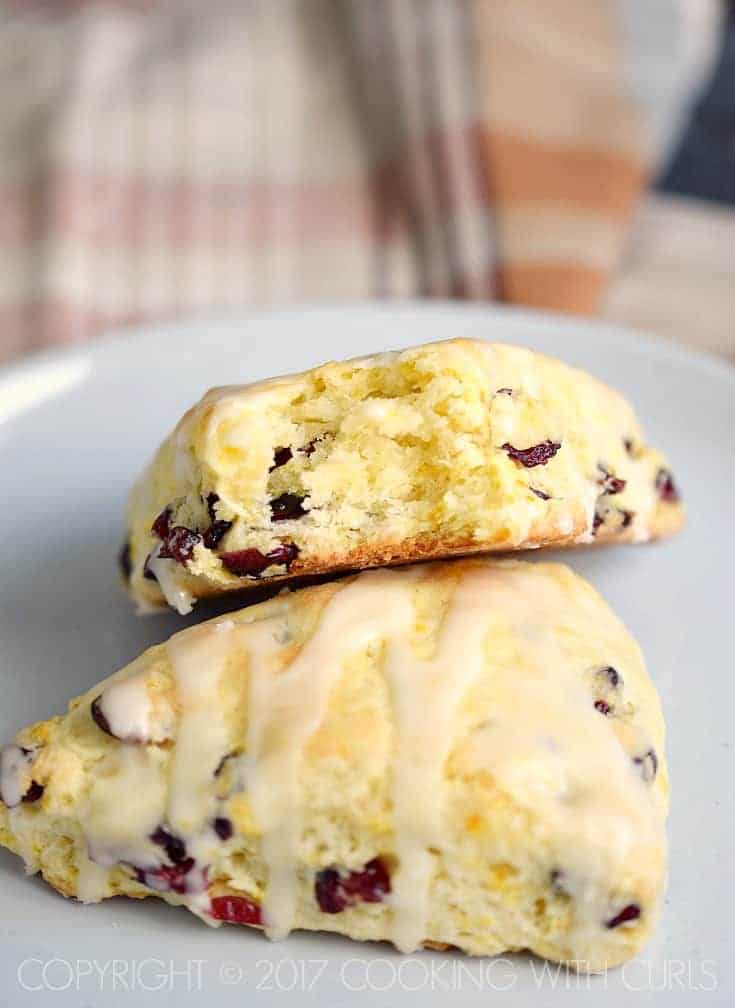 These light and flaky Cranberry-Orange Scones are the perfect treat for breakfast or afternoon tea | COPYRIGHT © 2017 COOKING WITH CURLS