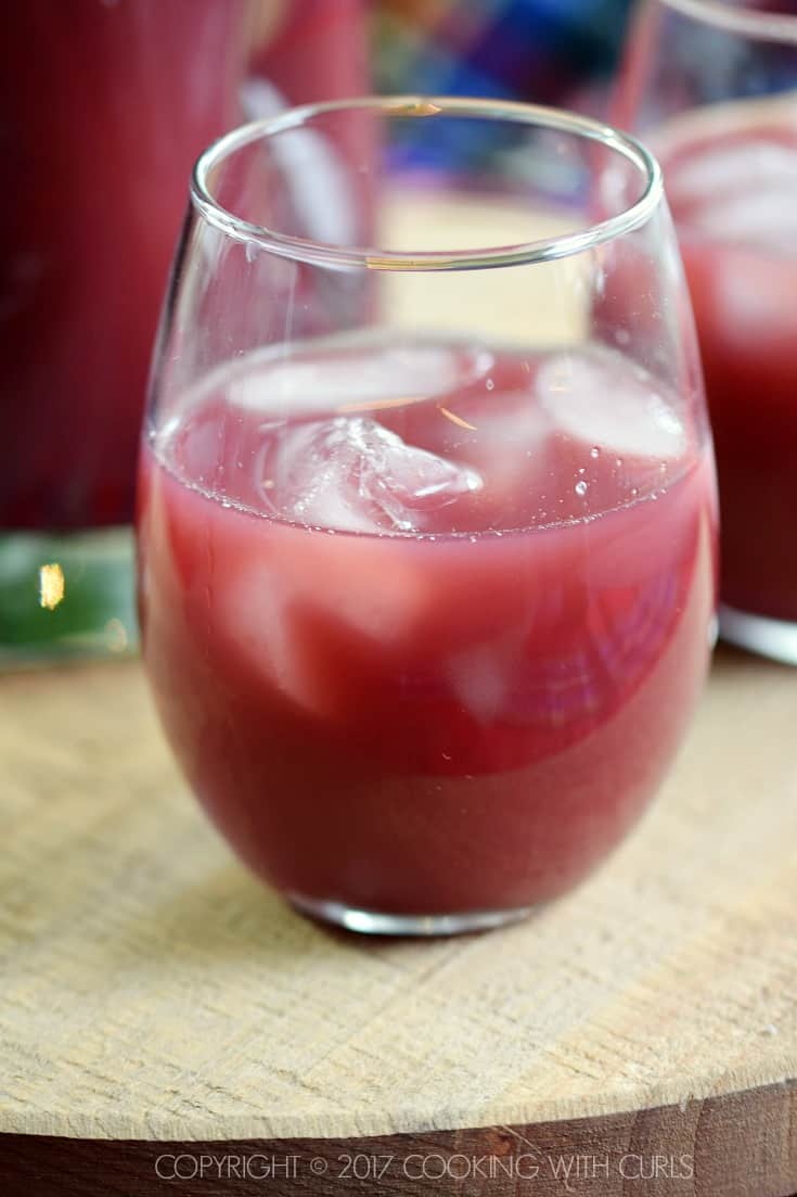 Pomegranate Orange Holiday Punch add ice COPYRIGHT © 2017 COOKING WITH CURLS