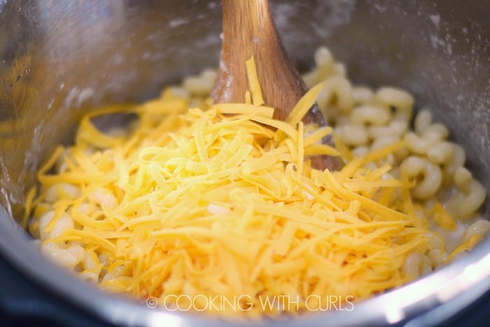 Instant Pot Macaroni and Cheese mix in cheeses © 2017 COOKING WITH CURLS