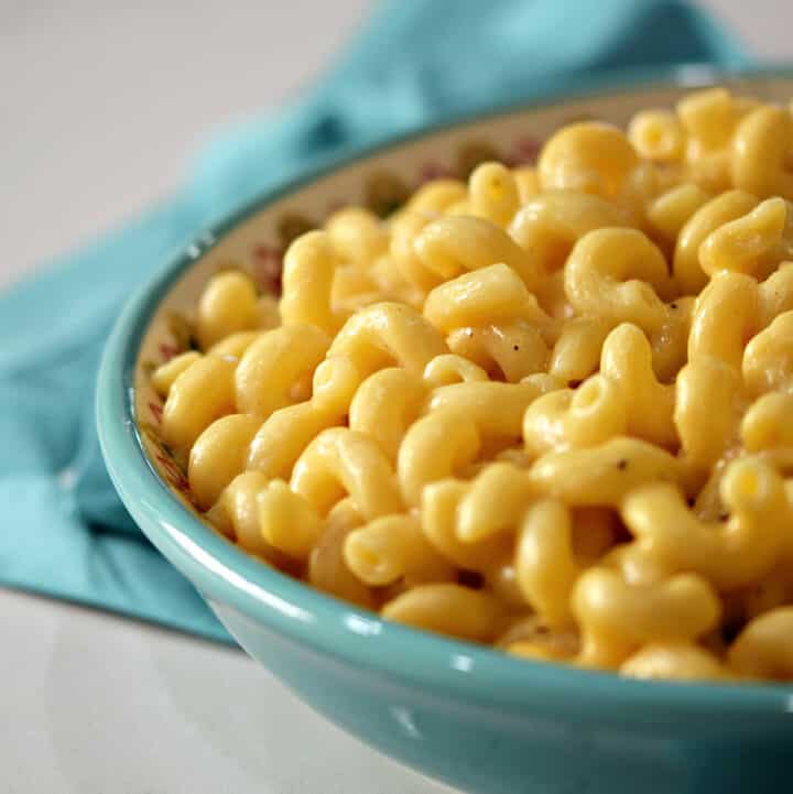 Instant Pot Mac and Cheese - Cooking with Curls