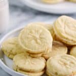 Show Santa how good you have been this year by leaving him a plate of these delicious Caramel Cream Sandwich Cookies! COPYRIGHT © 2017 COOKING WITH CURLS