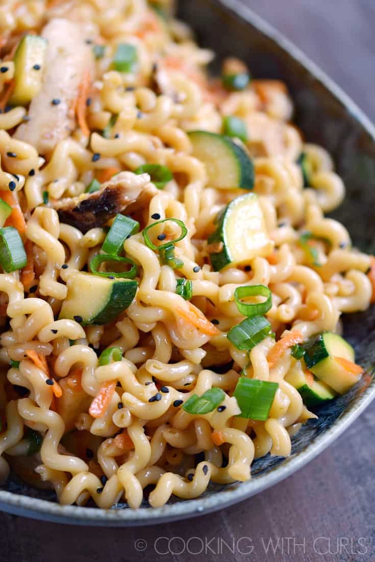 Sesame Noodles with Grilled Chicken, Carrots and Zucchini can be served cold or at room temperature, making it perfect for picnics and potlucks! © COOKING WITH CURLS