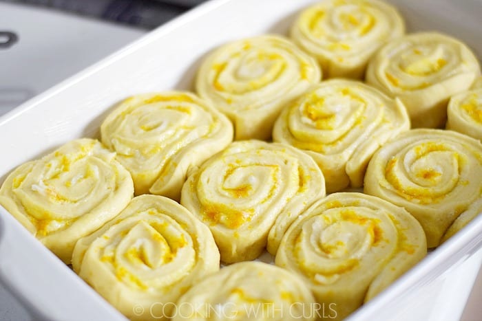 Place sliced rolls in a buttered baking dish © COOKING WITH CURLS