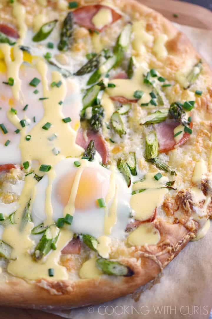 Eggs Benedict Pizza Cooking with Curls