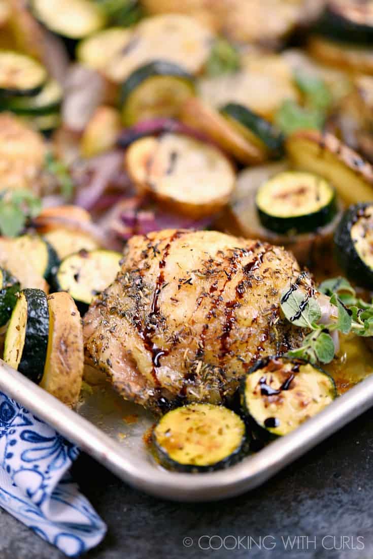 https://cookingwithcurls.com/wp-content/uploads/2018/05/You-will-have-this-Sheet-pan-Greek-Chicken-Dinner-on-the-table-in-no-time-any-night-of-the-week-%C2%A9-COOKING-WITH-CURLS.jpg