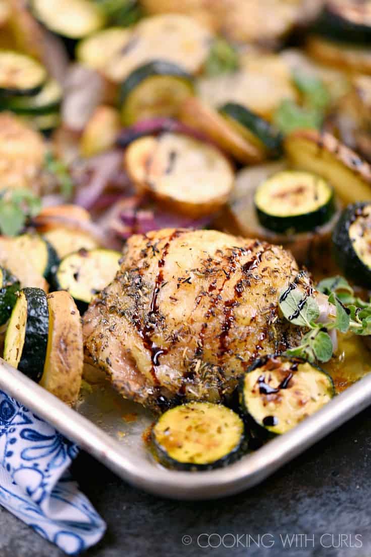 You will have this Sheet pan Greek Chicken Dinner on the table in no time any night of the week! © COOKING WITH CURLS