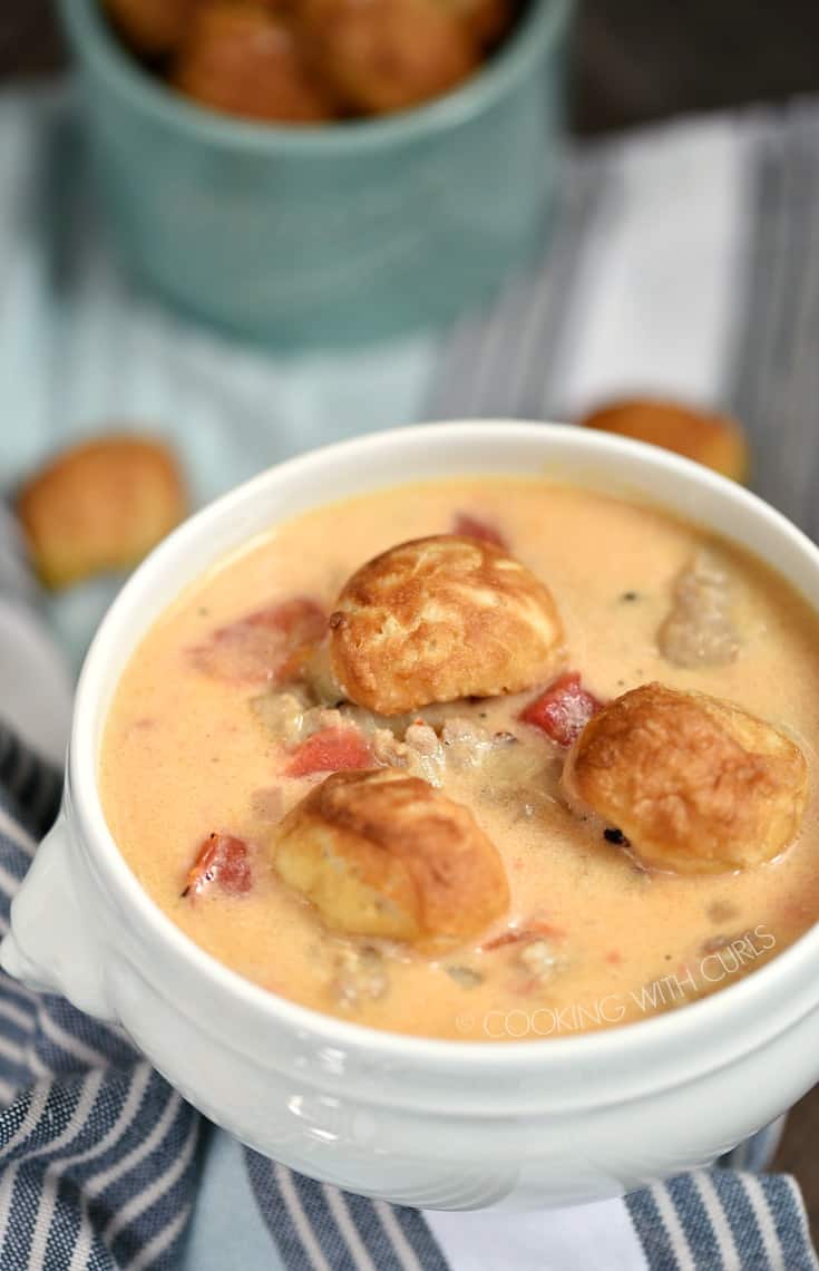 Beer Brat and Cheese Chowder with Homemade Soft Pretzel Bites...Delicious!! cookingwithcurls.com