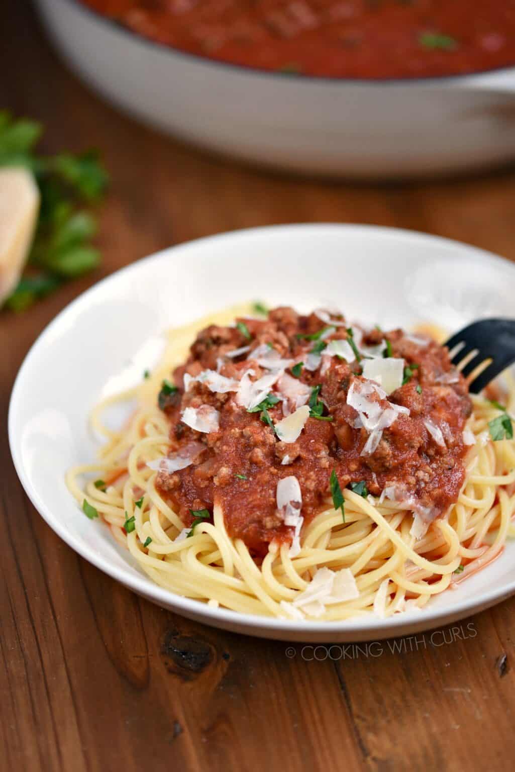 Simple Bolognese Sauce - Cooking with Curls