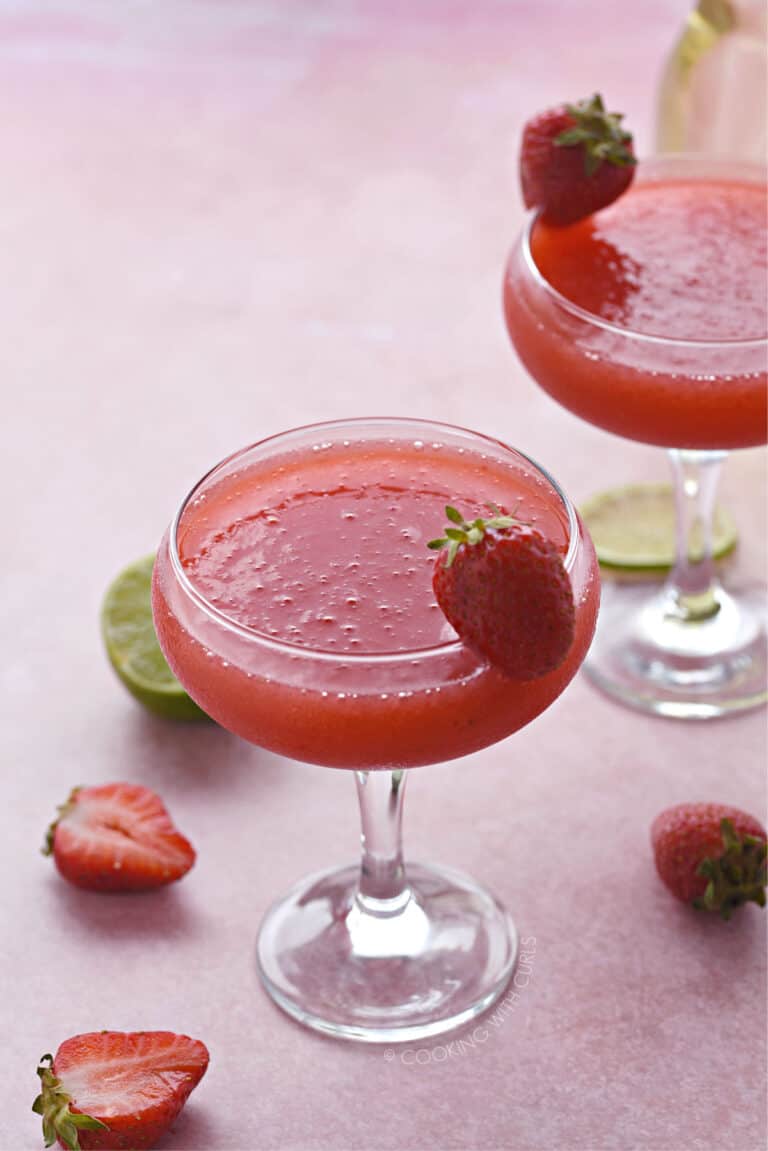 Frozen Strawberry Daiquiri - Cooking with Curls