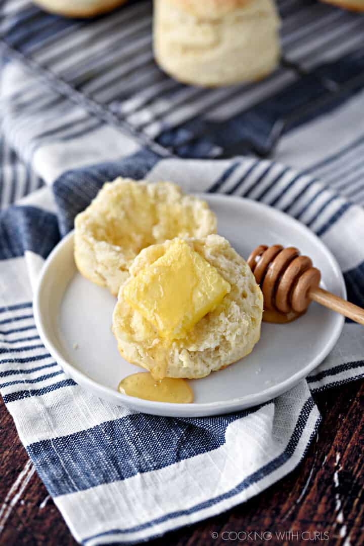 Homemade Buttermilk Biscuits - Cooking with Curls