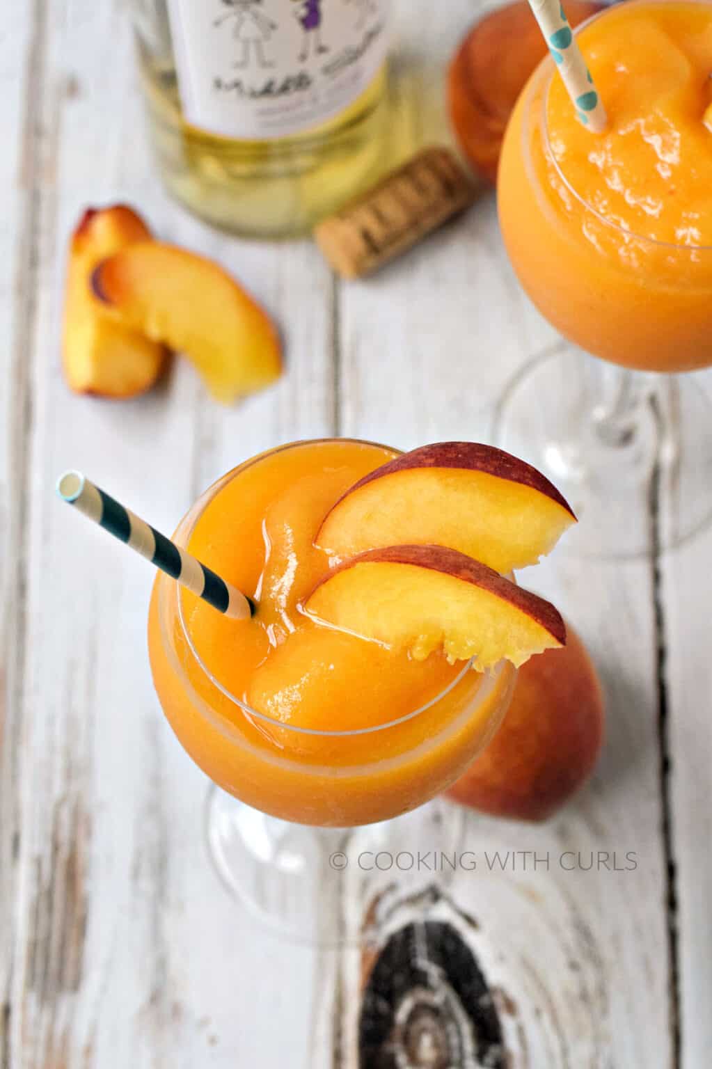 Peach Moscato Smoothie Cooking with Curls