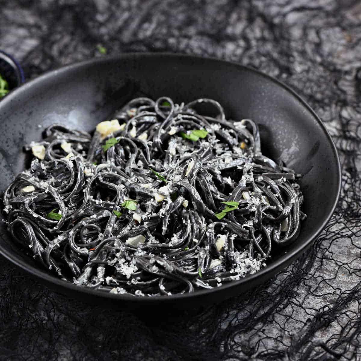 Devil’s Snare Black Pasta